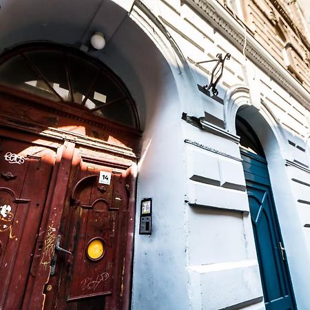 Cosy Studios In The Heart Of The City 布达佩斯 外观 照片
