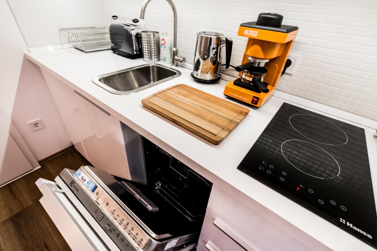 Cosy Studios In The Heart Of The City 布达佩斯 外观 照片