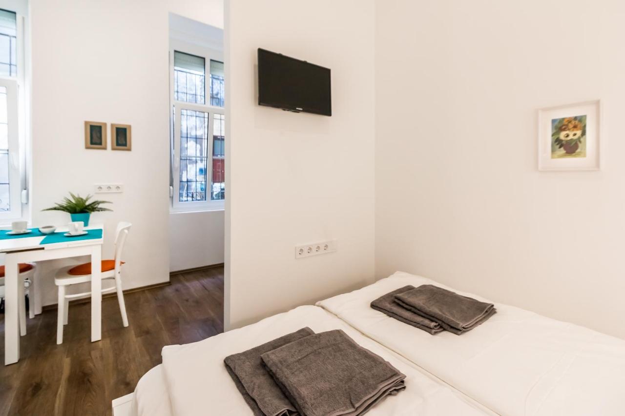 Cosy Studios In The Heart Of The City 布达佩斯 外观 照片