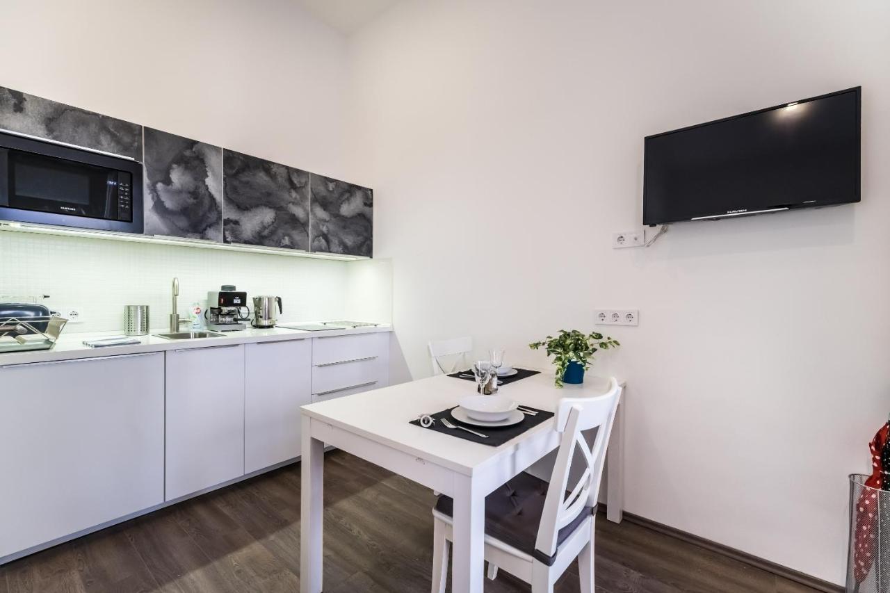 Cosy Studios In The Heart Of The City 布达佩斯 外观 照片